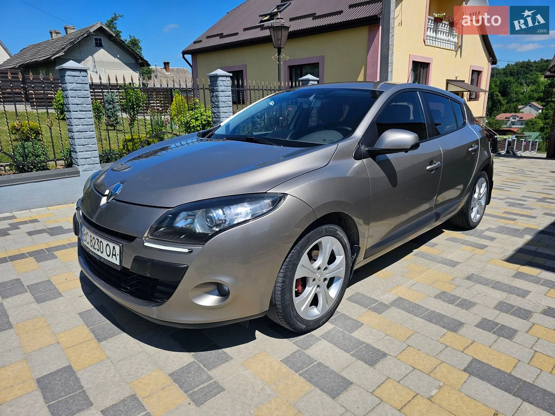 2010 Renault Megane - фото 1
