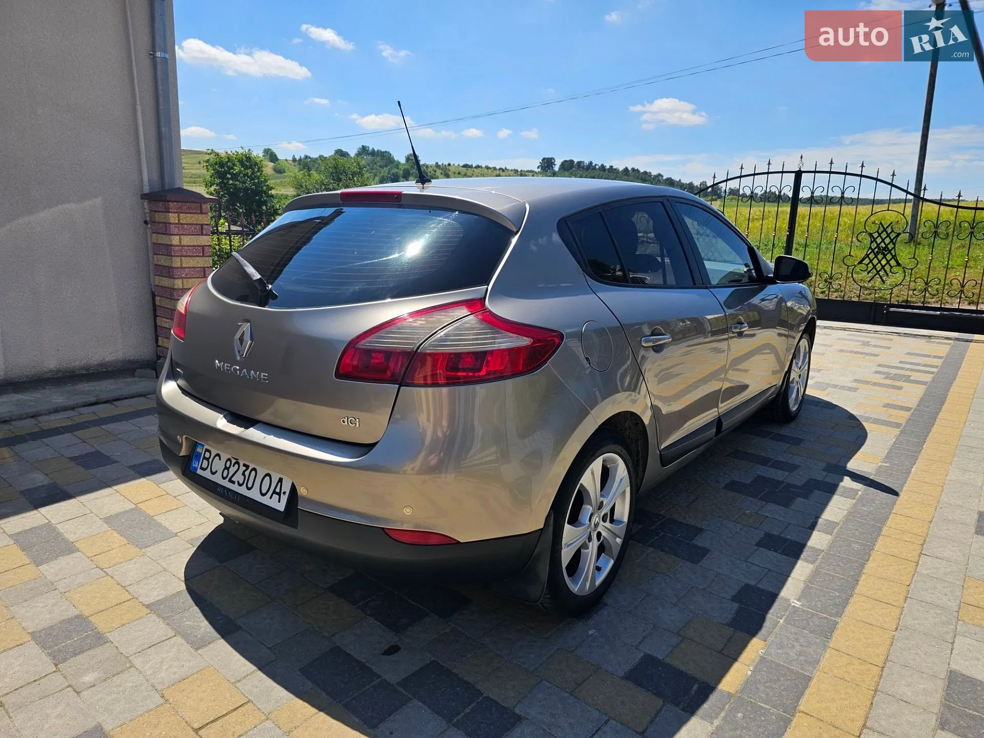 2010 Renault Megane - мініатюра 3
