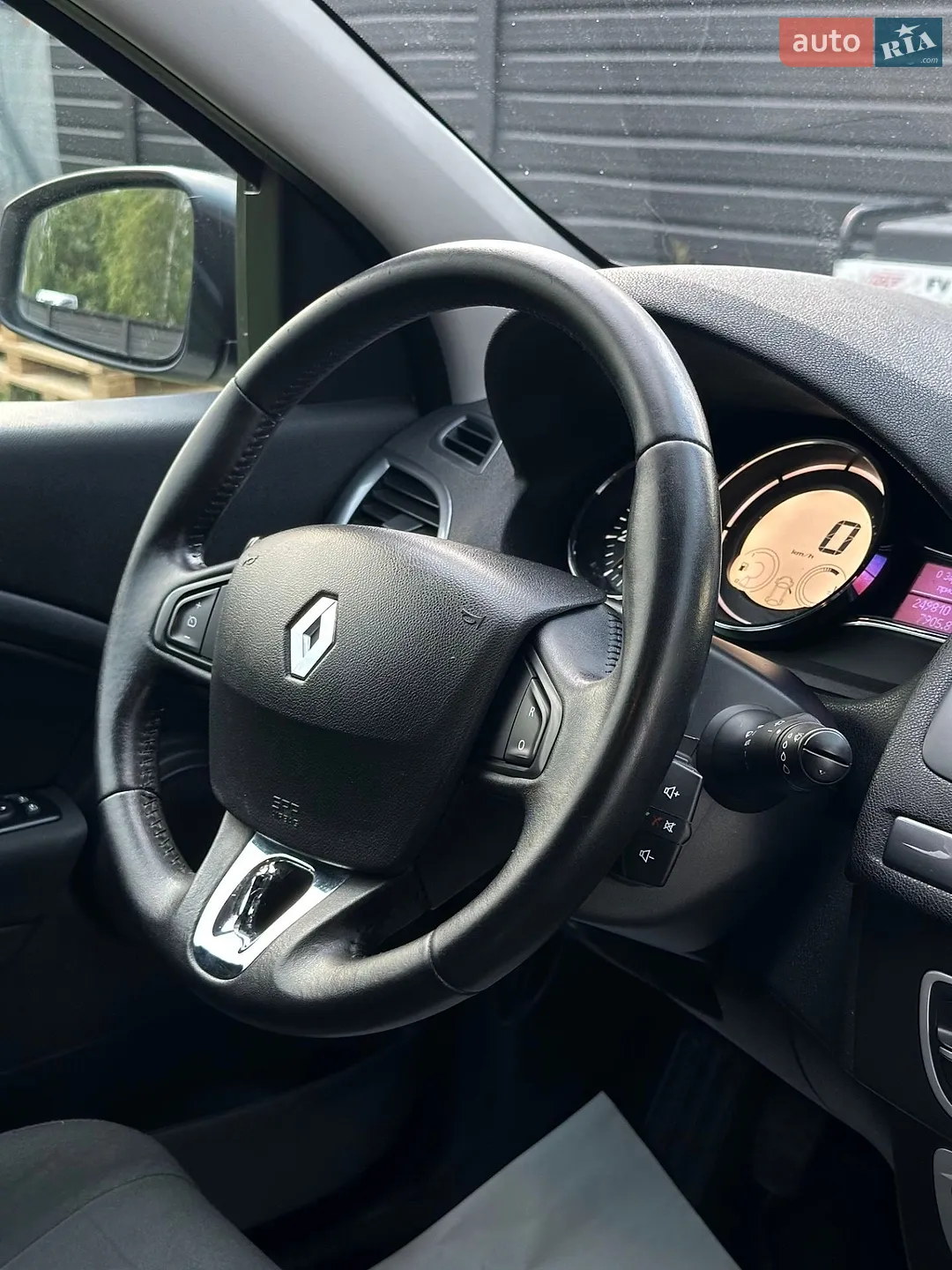 2015 Renault Megane - мініатюра 34