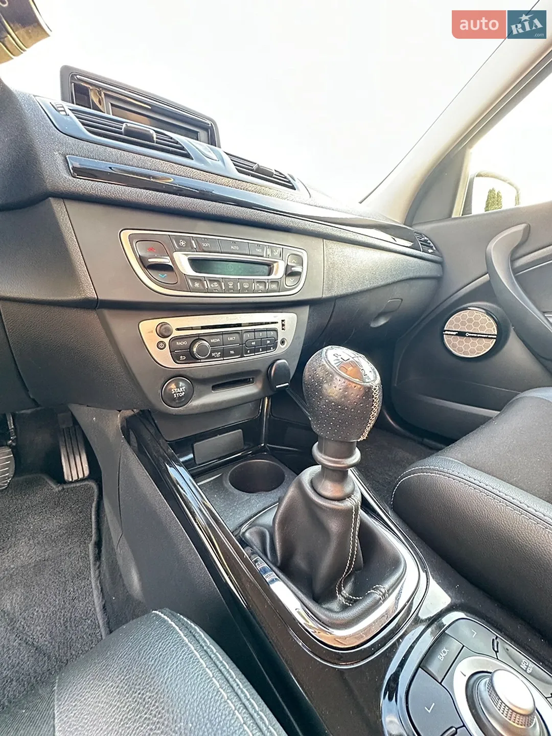 2013 Renault Megane - мініатюра 40