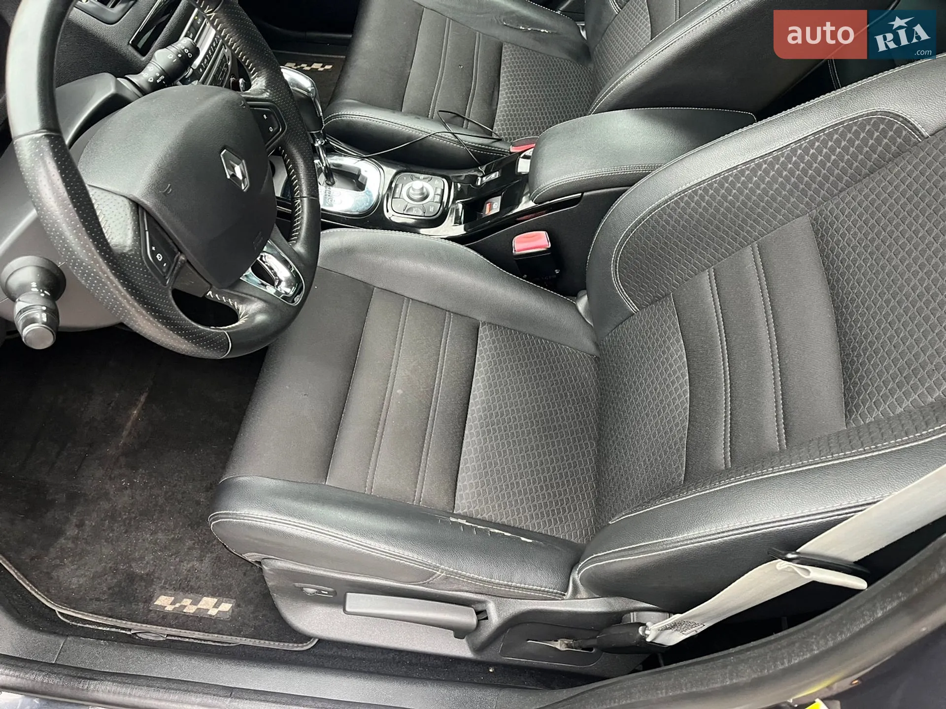 2013 Renault Megane - мініатюра 13