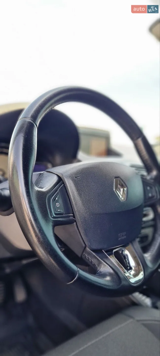 2014 Renault Megane - мініатюра 9