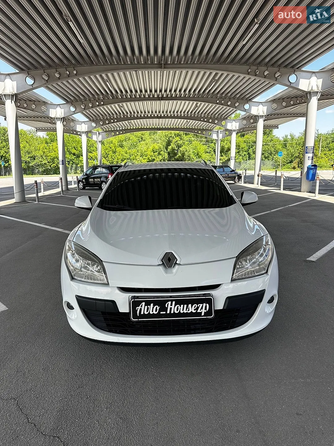 2010 Renault Megane - мініатюра 2