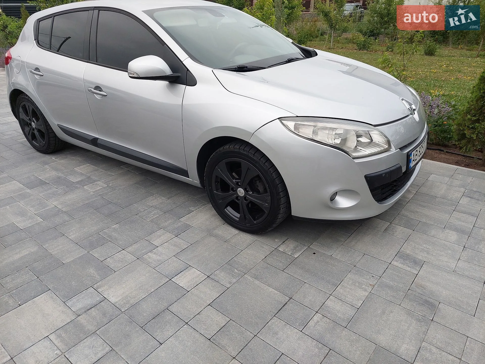 2010 Renault Megane - мініатюра 2