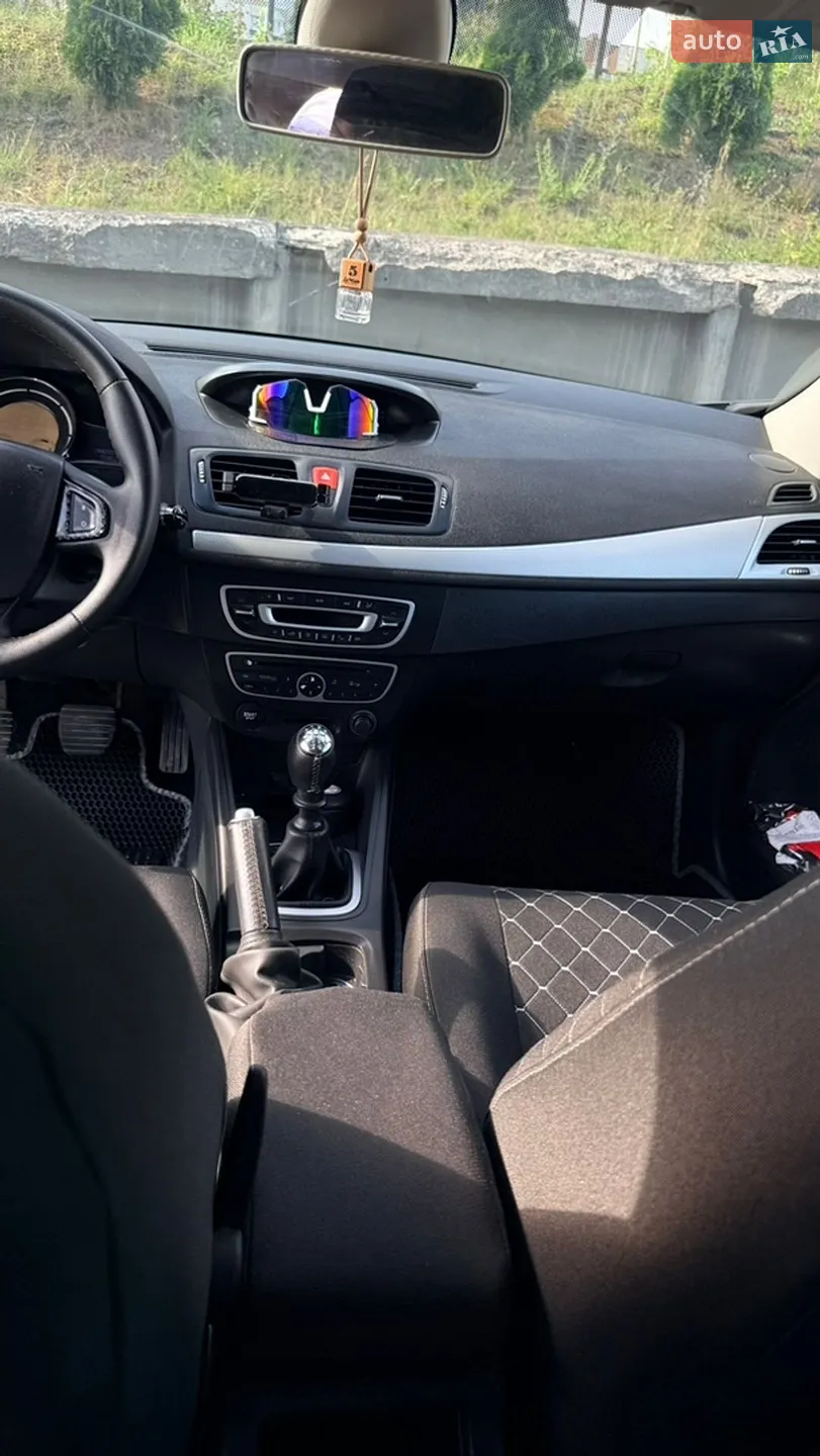 2010 Renault Megane - мініатюра 15