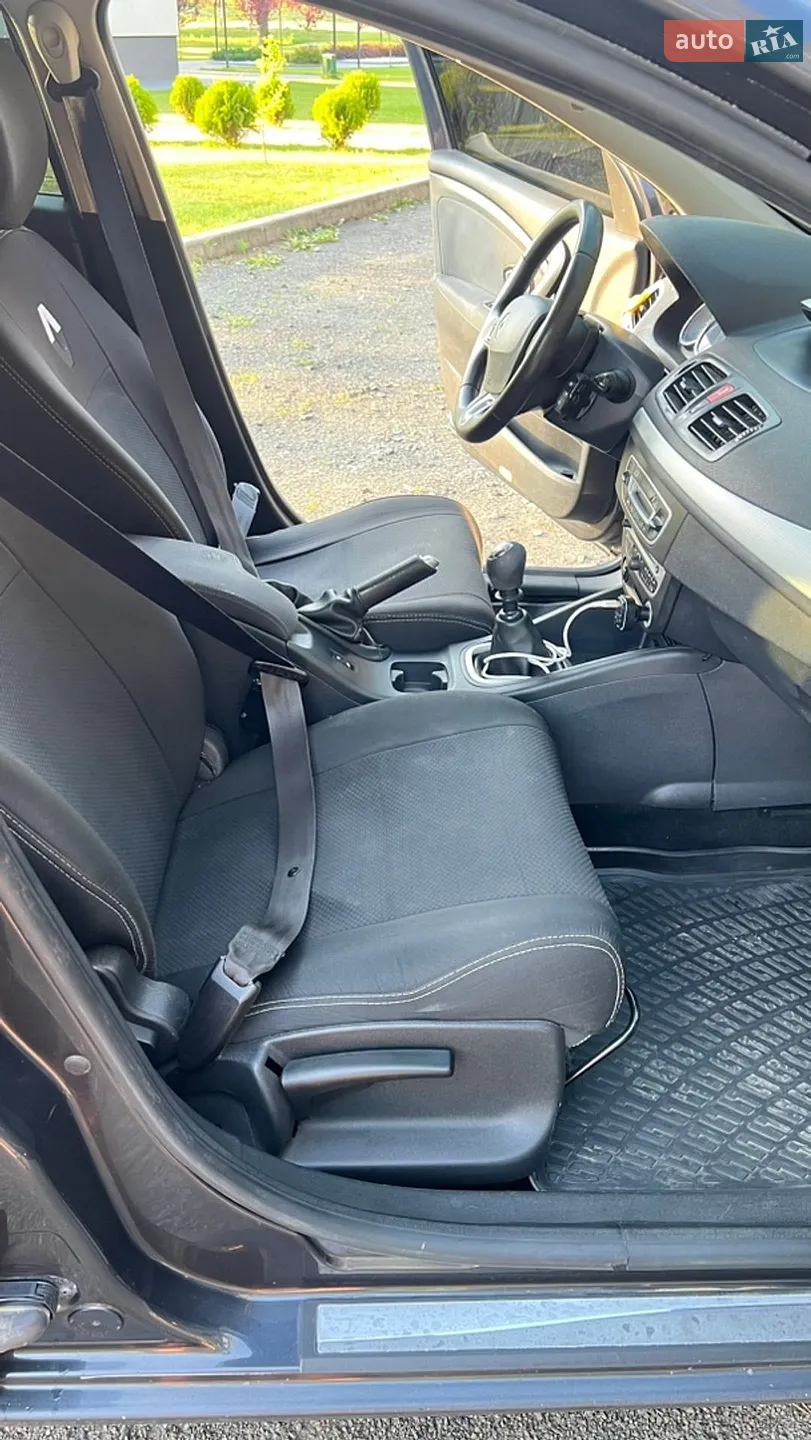 2010 Renault Megane - мініатюра 19