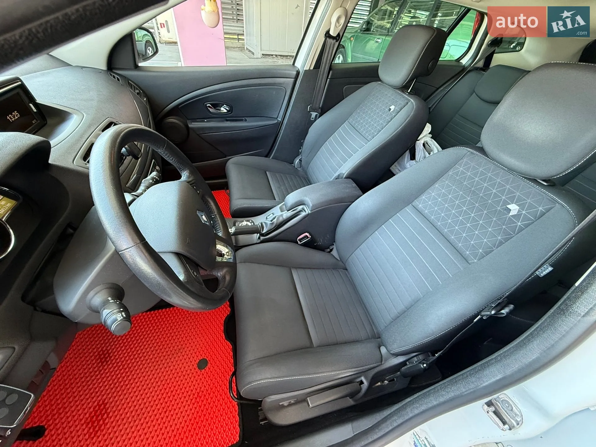 2015 Renault Megane - мініатюра 15