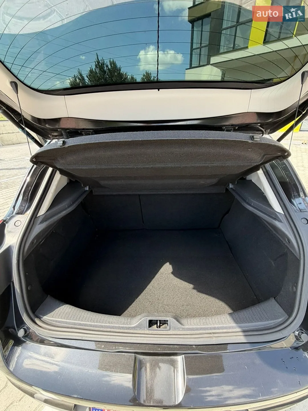 2010 Renault Megane - мініатюра 16