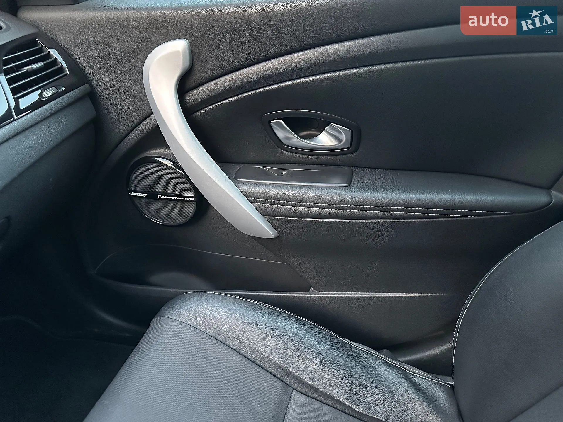 2011 Renault Megane - мініатюра 26