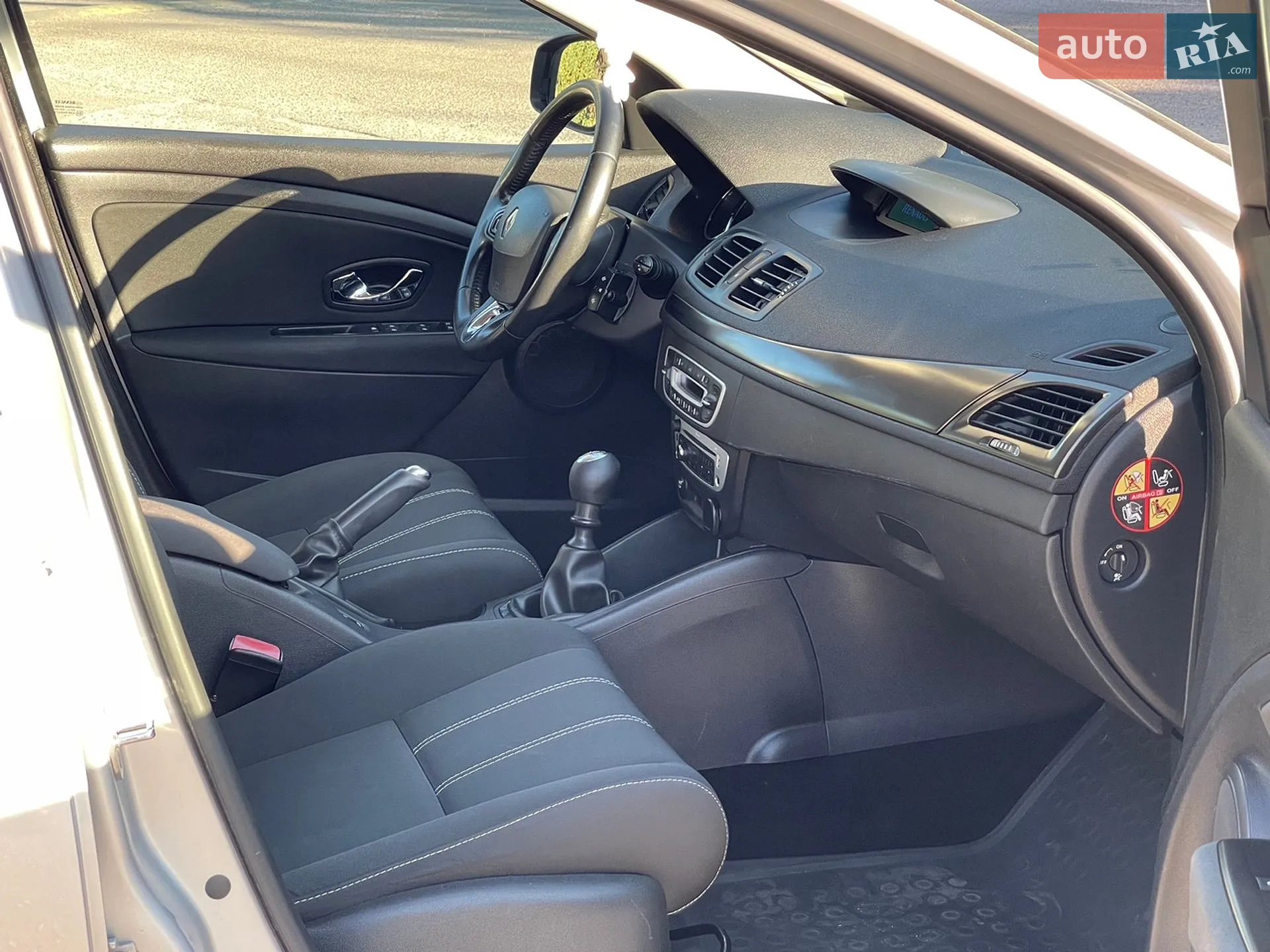 2014 Renault Megane - мініатюра 19