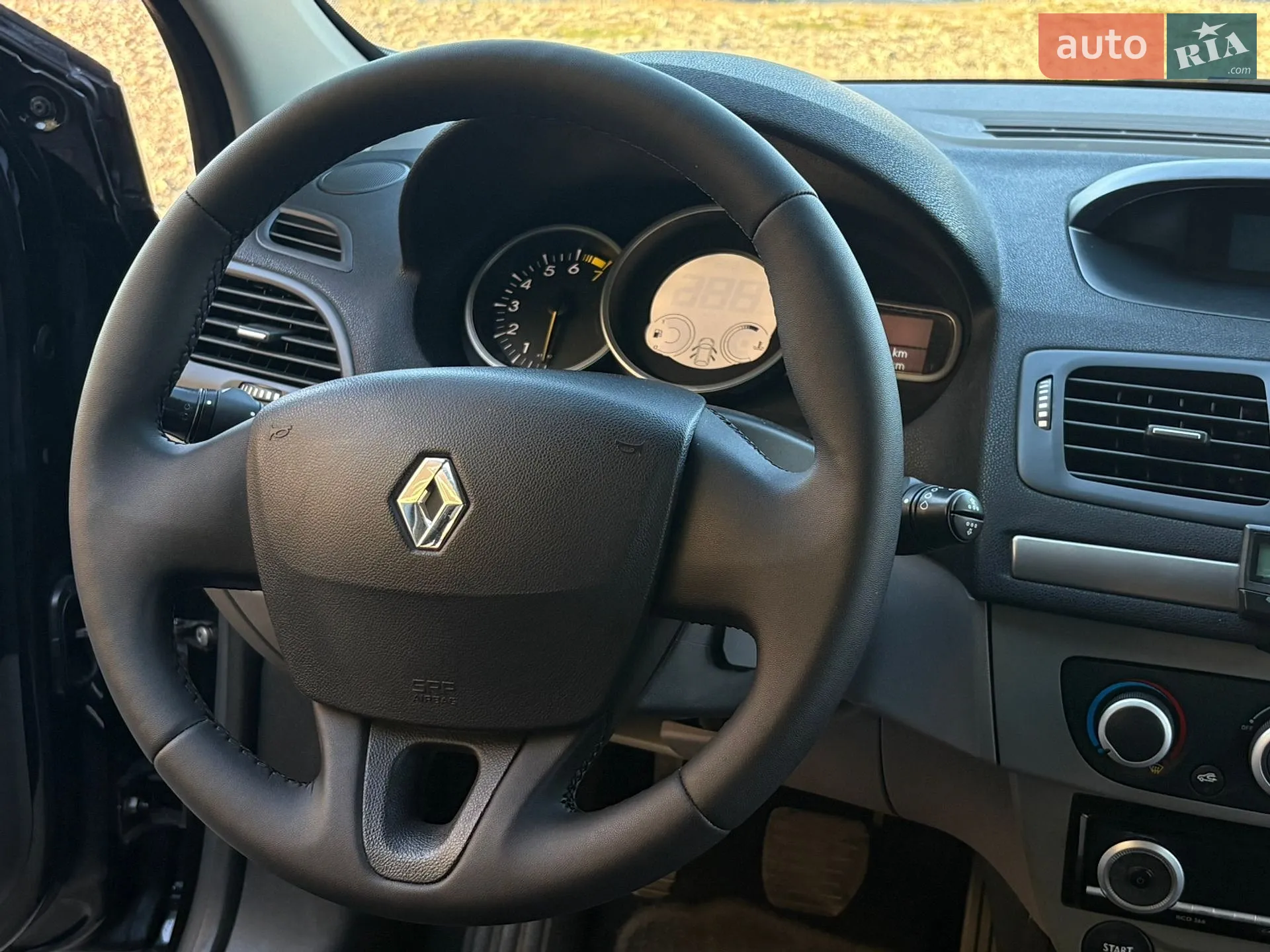 2011 Renault Megane - мініатюра 15