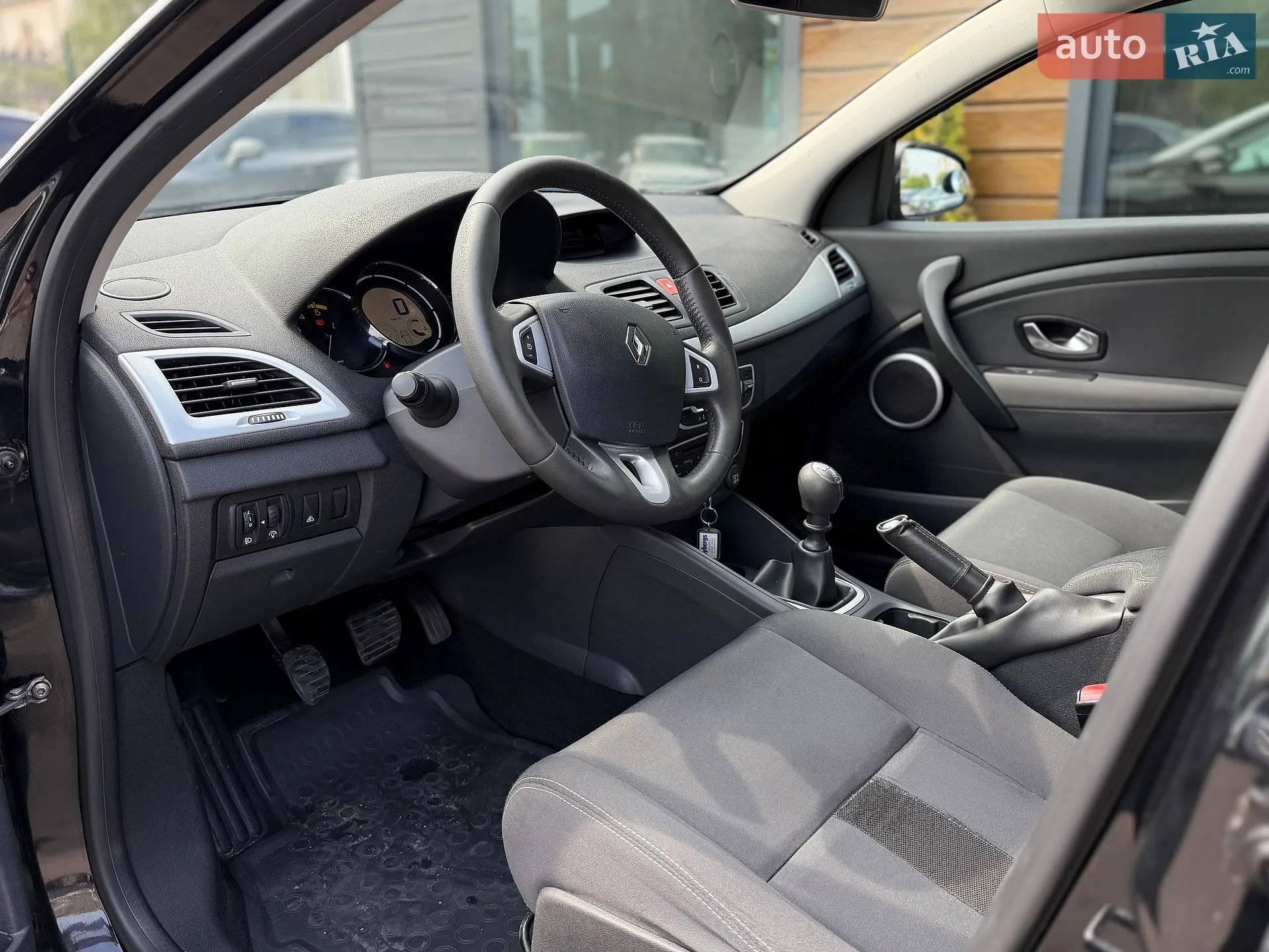2011 Renault Megane - мініатюра 23