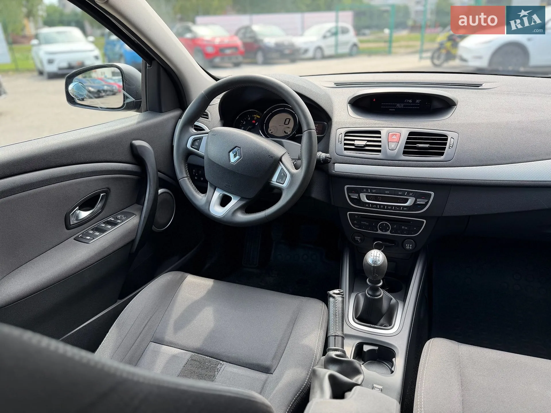 2011 Renault Megane - мініатюра 27