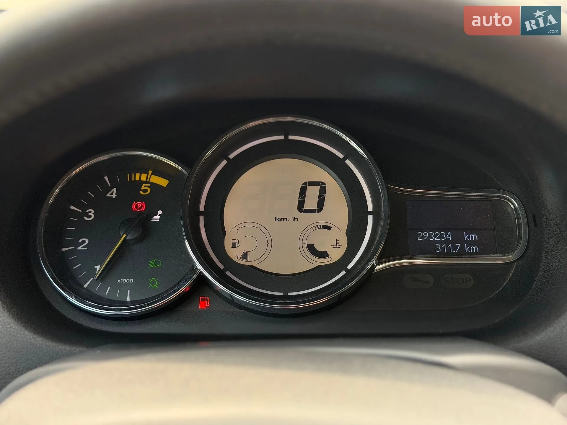 2011 Renault Megane - мініатюра 33