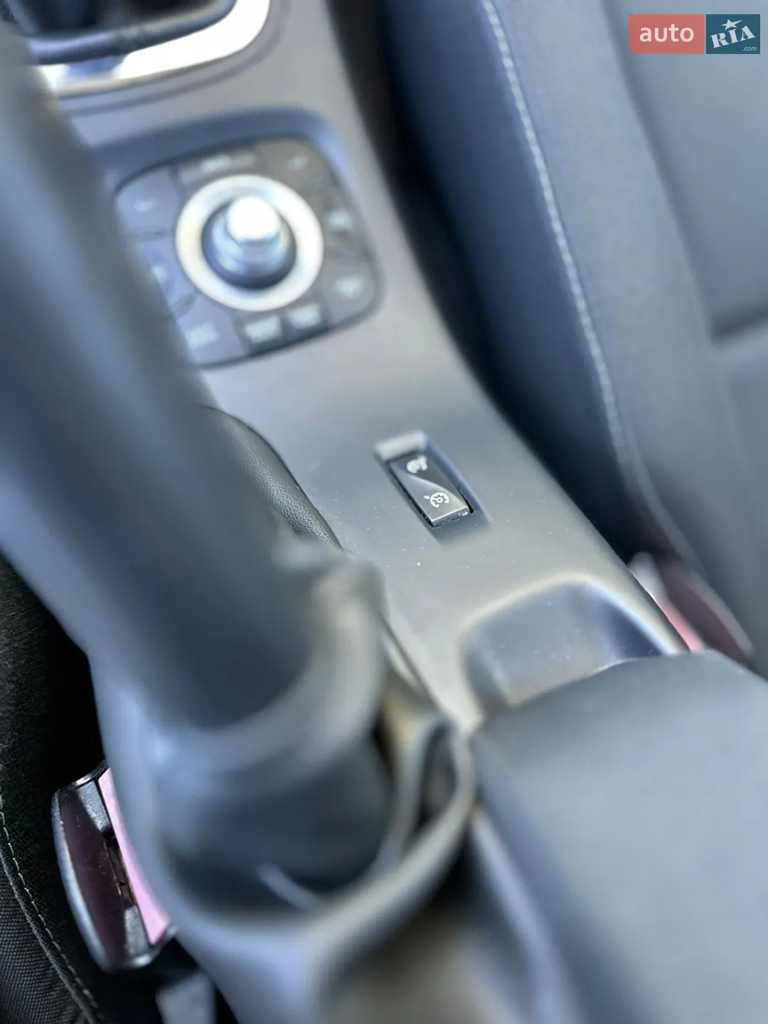 2012 Renault Megane - мініатюра 32