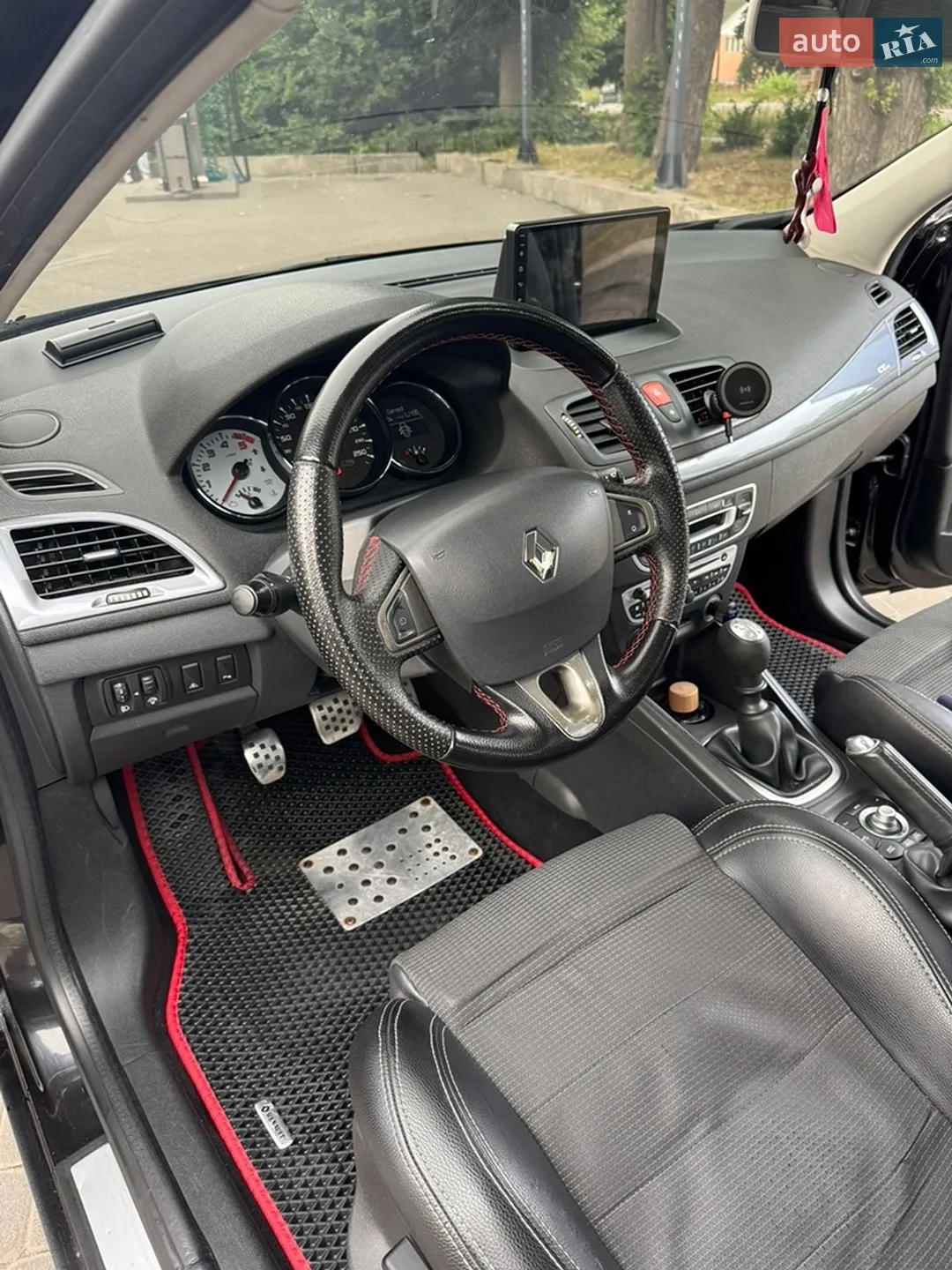2010 Renault Megane - мініатюра 13
