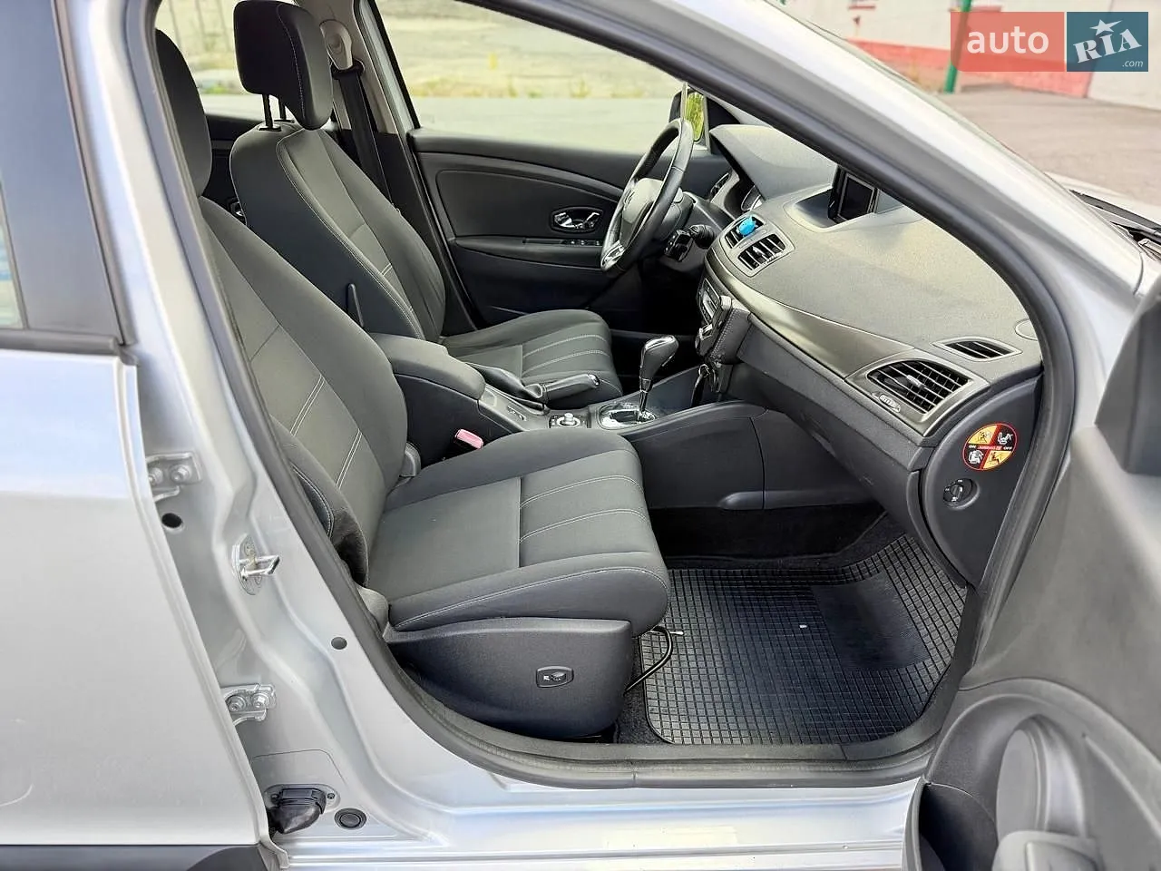 2013 Renault Megane - мініатюра 25