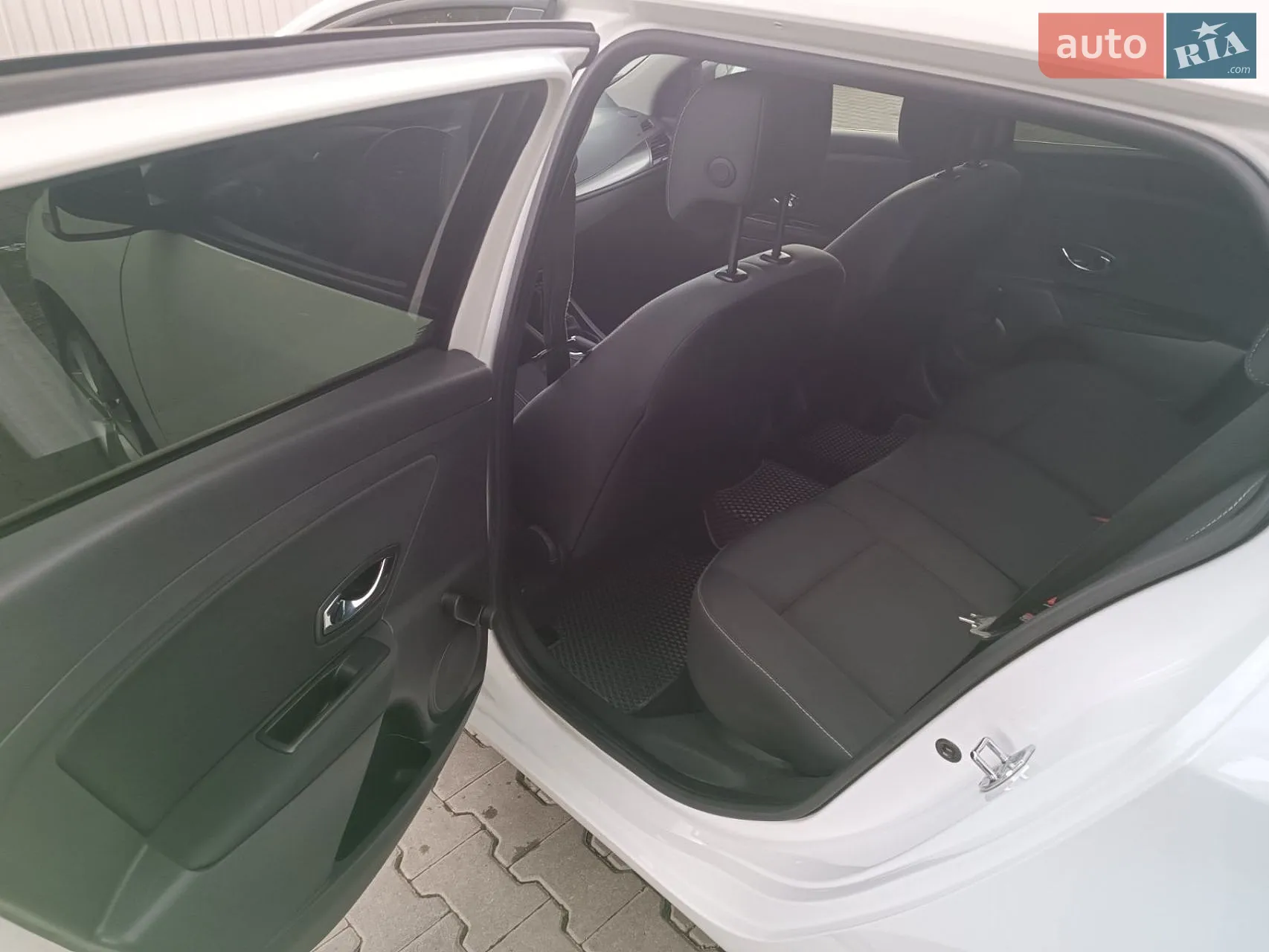 2014 Renault Megane - мініатюра 12
