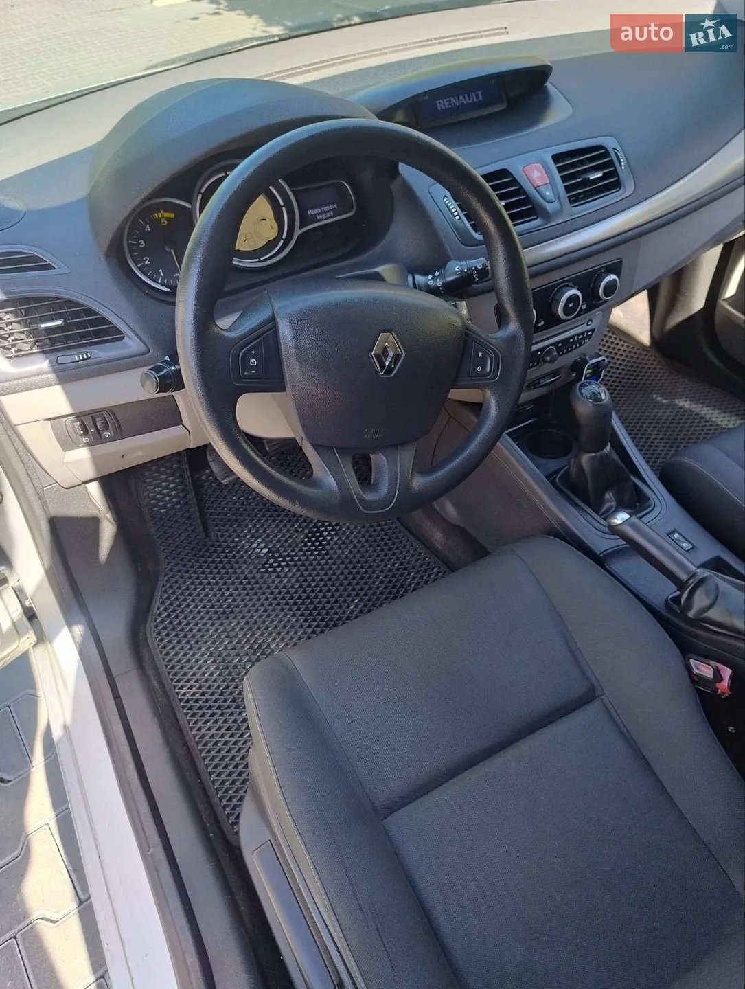 2010 Renault Megane - мініатюра 6