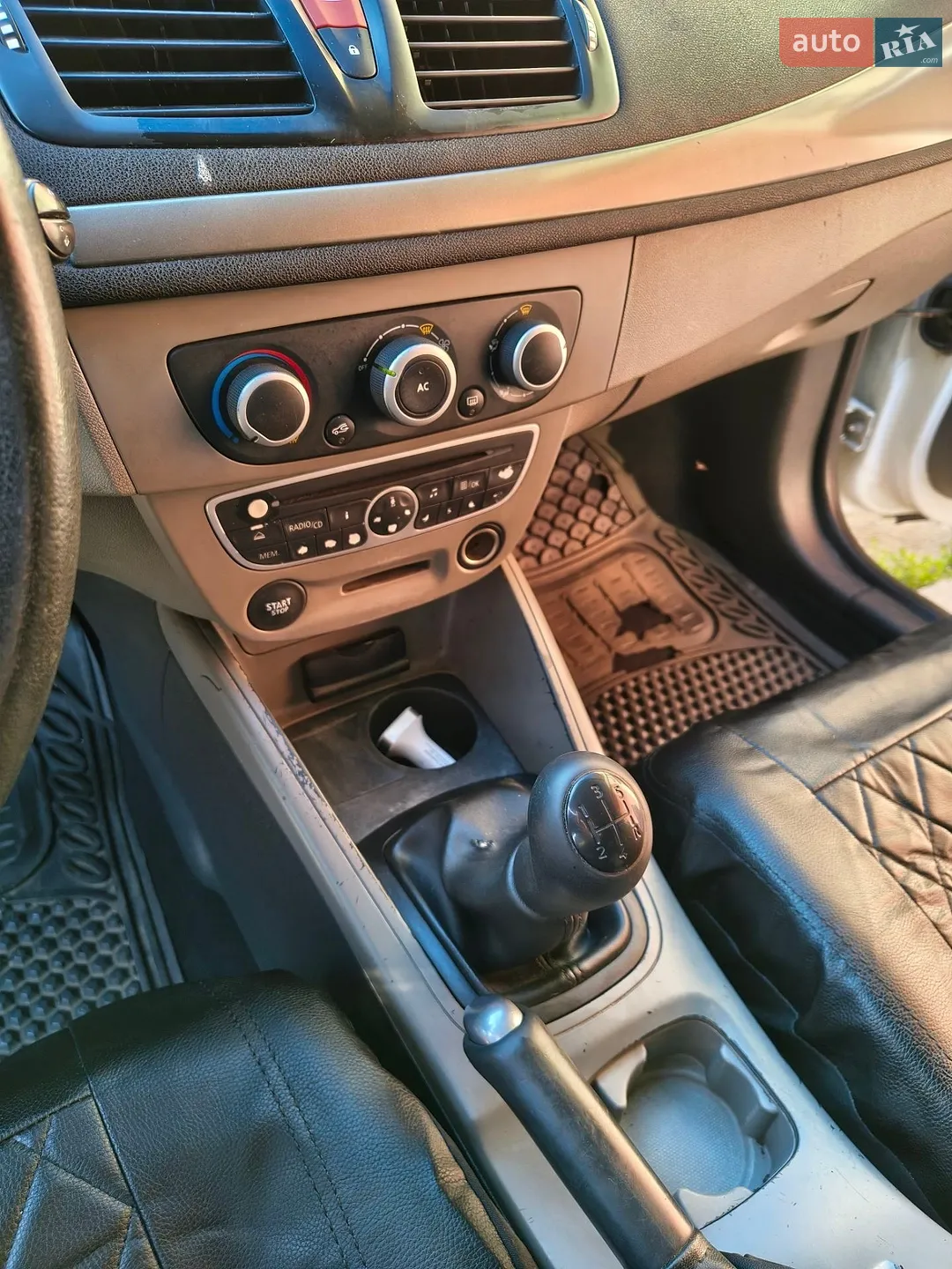 2010 Renault Megane - мініатюра 51