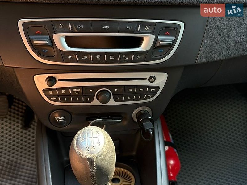 Универсал Renault Megane 2010 в Чернигове фото 10 Универсал Renault Megane 2010 в Чернигове