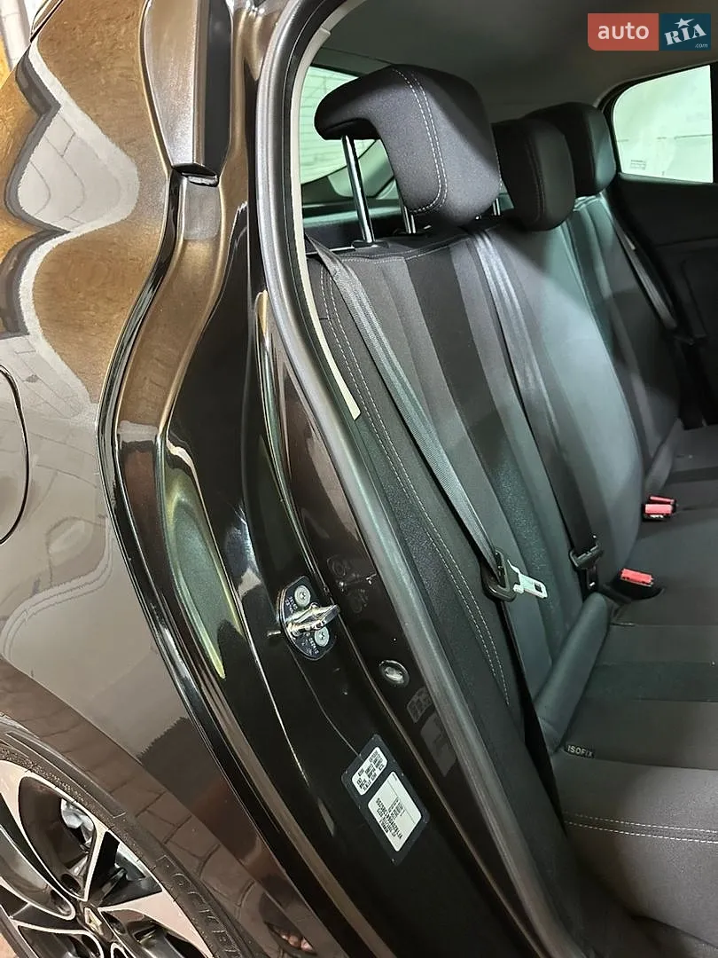 2010 Renault Megane - мініатюра 12
