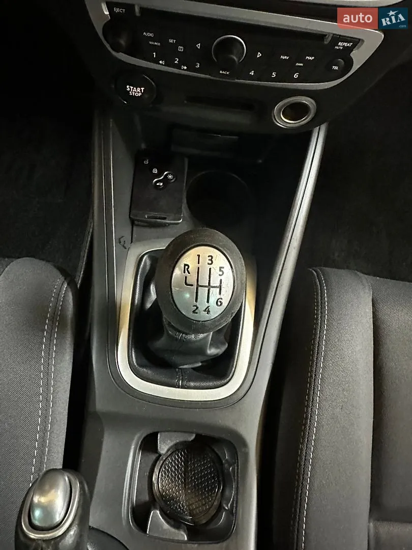 2010 Renault Megane - мініатюра 29