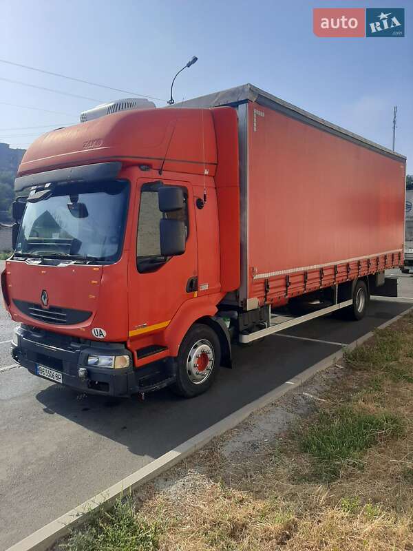 Renault Midlum 2011