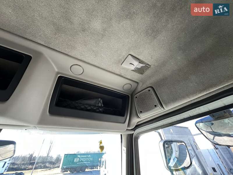 Вантажний фургон Renault Midlum 2012 в Львові