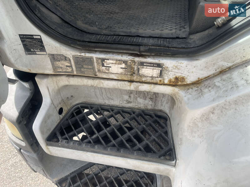 Грузовой фургон Renault Midlum 2004 в Киеве фото 5 Грузовой фургон Renault Midlum 2004 в Киеве