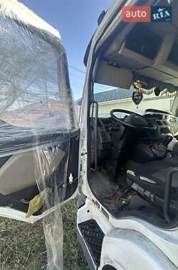 Грузовой фургон Renault Midlum 2013 в 