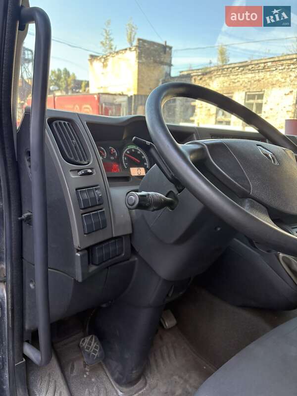 Вантажний фургон Renault Midlum 2011 в Києві