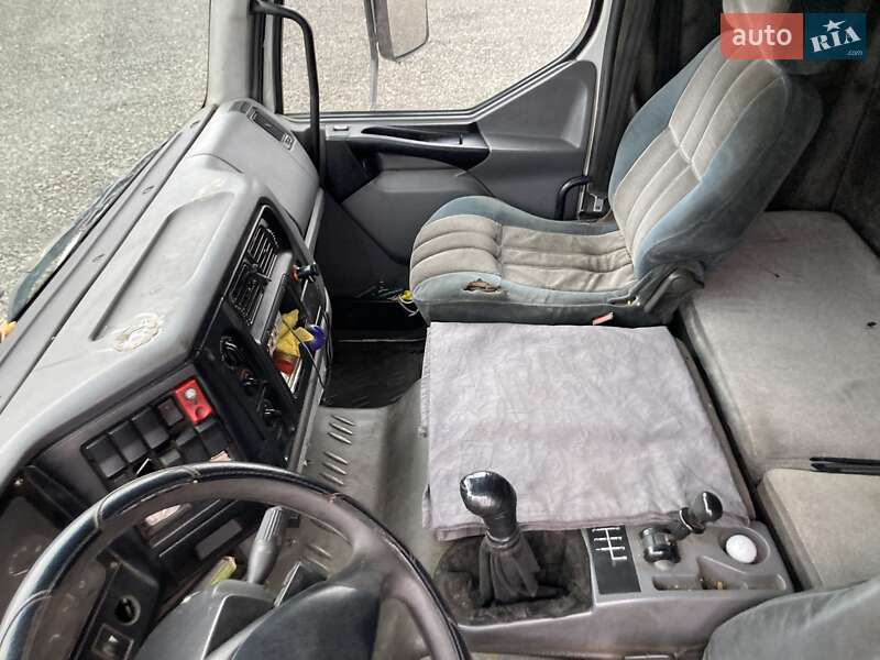 Грузовой фургон Renault Midlum 2002 в Луцке фото 12 Грузовой фургон Renault Midlum 2002 в Луцке