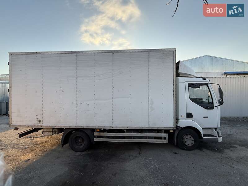 Грузовой фургон Renault Midlum 2004 в Киеве