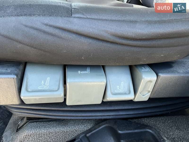 Грузовой фургон Renault Midlum 2013 в Львове