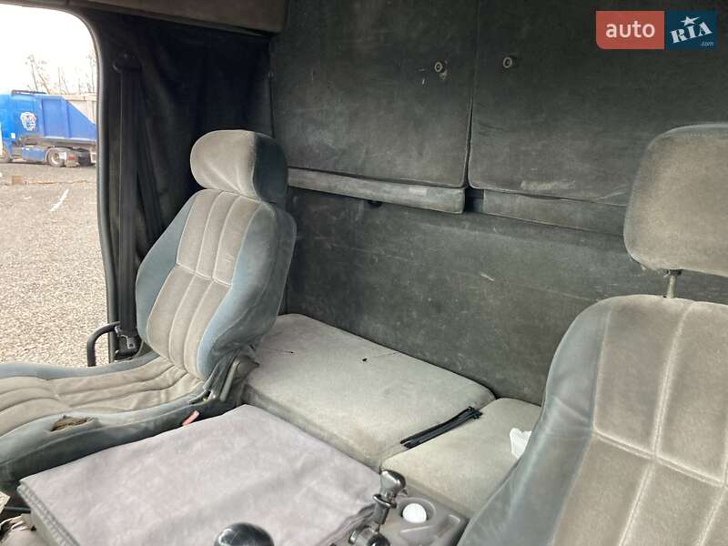 Грузовой фургон Renault Midlum 2002 в Луцке