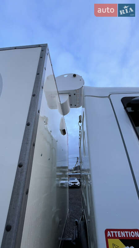 Автовышка Renault Midlum 2010 в Луцке