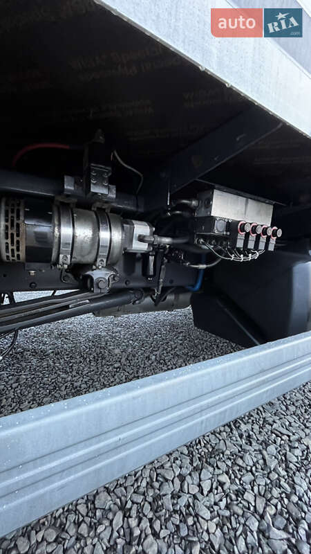 Автовышка Renault Midlum 2010 в Луцке