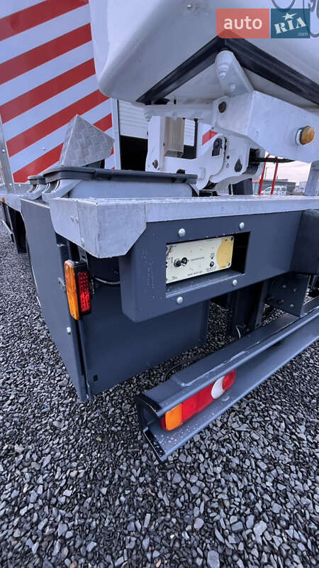 Автовышка Renault Midlum 2010 в Луцке