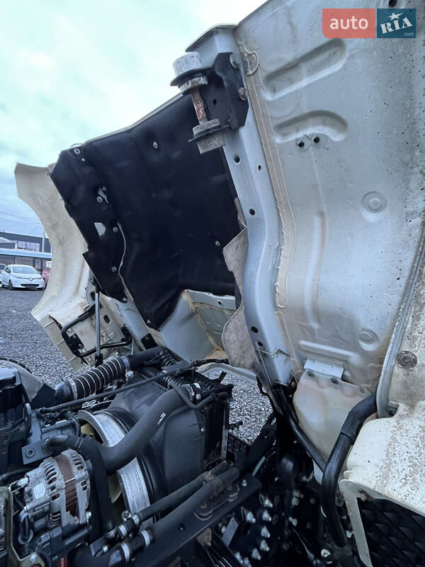 Автовышка Renault Midlum 2010 в Луцке