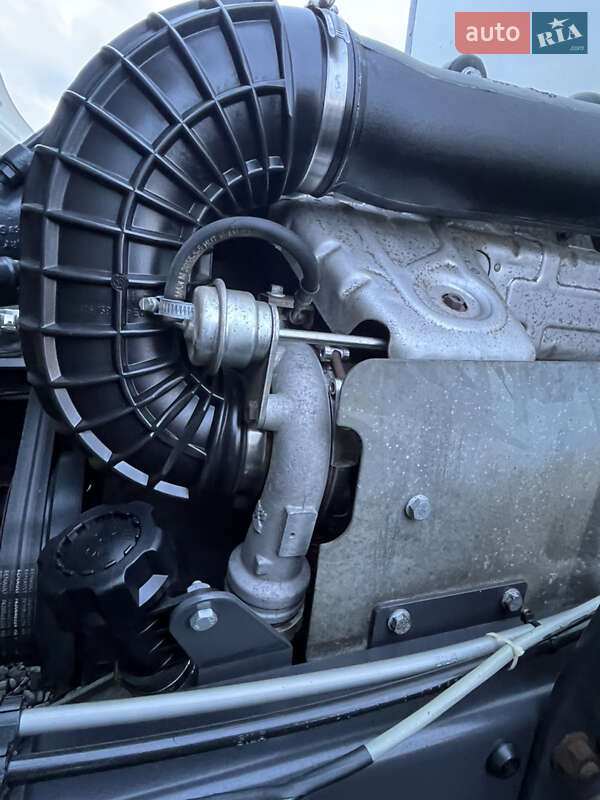 Автовышка Renault Midlum 2010 в Луцке