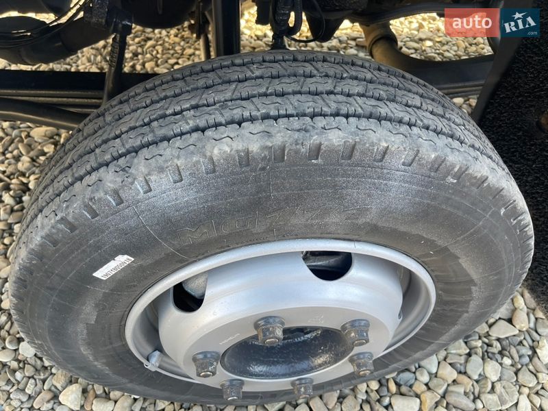 Самосвал Renault Midlum 2001 в Черновцах