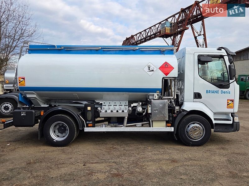 Бензовоз Renault Midlum 2003 в Черновцах
