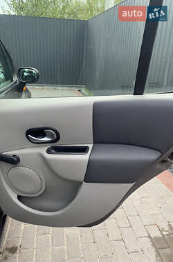 Хетчбек Renault Modus 2005 в Березані