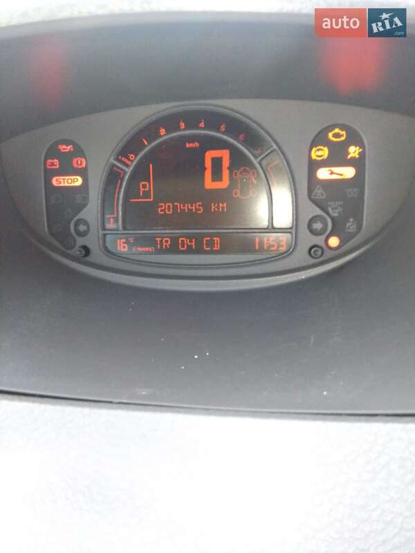 Хэтчбек Renault Modus 2006 в Буске фото 6 Хэтчбек Renault Modus 2006 в Буске