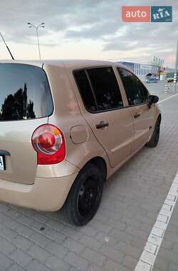 Хэтчбек Renault Modus 2004 в 