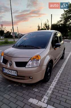 Хэтчбек Renault Modus 2004 в 