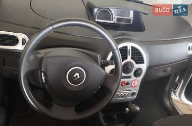 Хэтчбек Renault Modus 2010 в 