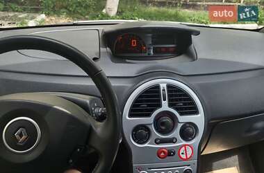 Хэтчбек Renault Modus 2010 в 