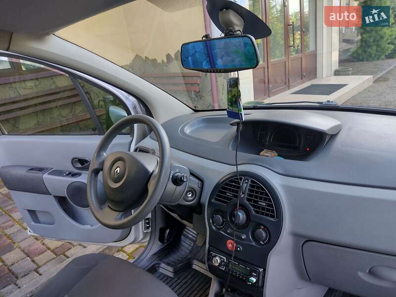 Хэтчбек Renault Modus 2009 в Дубно